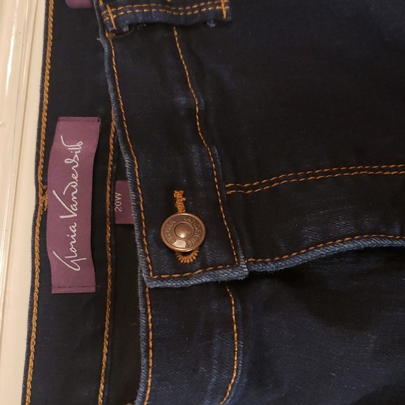 Womens Plus Size Jeans - Picture 2 of 4
